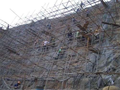 达尔罕茂明安联合公路桩基检测